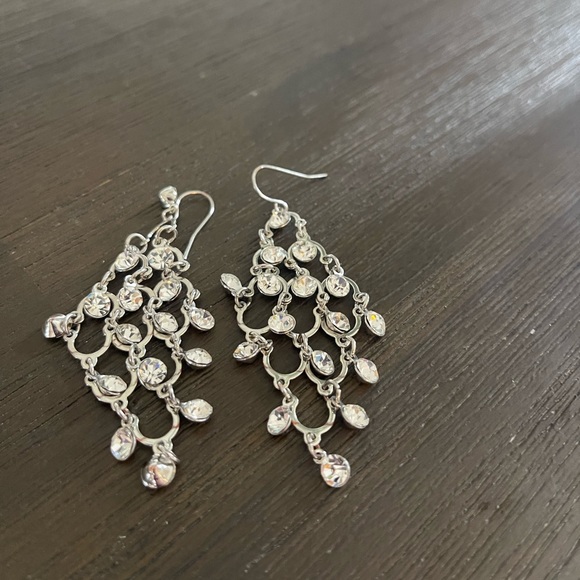 Chandellier earrings - Picture 3 of 3